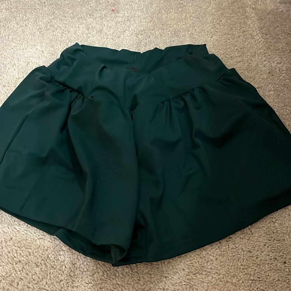 Aerie green shorts